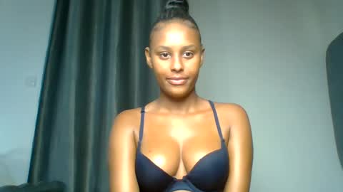 missbree1 online show from 07-21-26, 05:54