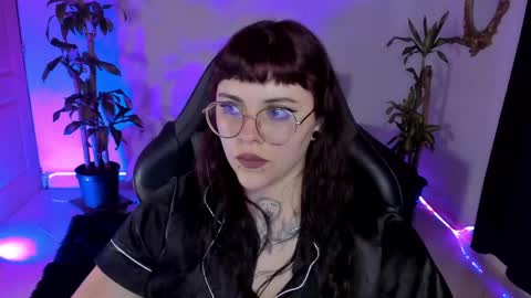 Missy Charlottte.  Hey remember to give me a thumbs up ty online show from 03-05-25, 07:38