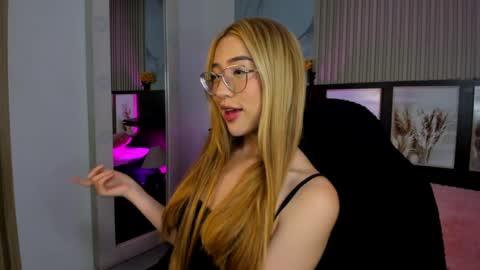 misscheelsee_as online show from 09-16-25, 10:00