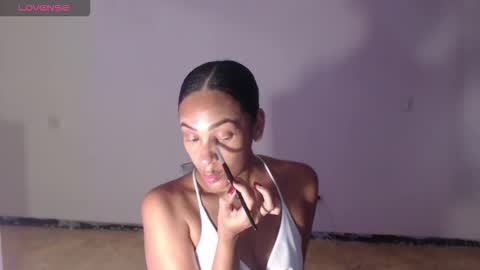 Snapshot of misscruzxz chatting on 09-23-25, 10:13 Donna di Diamanti online show from 09-23-25, 10:13