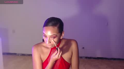 Snapshot of misscruzxz chatting on 09-30-25, 01:43 Donna di Diamanti online show from 09-30-25, 01:43