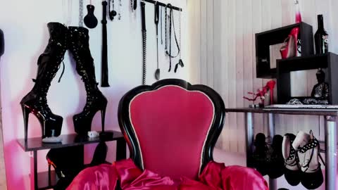 Missdarklady online show from 04-06-26, 10:22