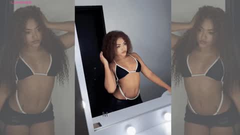 Snapshot of missdionne__curly chatting on 10-24-25, 11:17 DIONNE online show from 10-24-25, 11:17