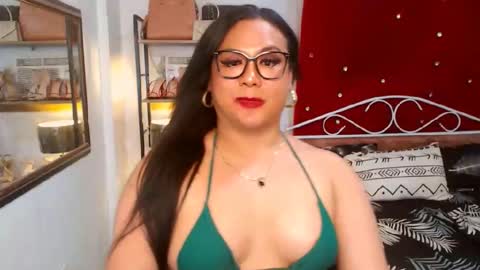 Snapshot of missdominantbigcockx chatting on 04-18-26, 08:09 missdominantbigcockx online show from 04-18-26, 08:09