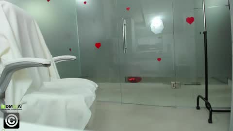 Snapshot of missdominna chatting on 05-11-26, 02:50 Miss Domina online show from 05-11-26, 02:50