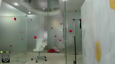 Snapshot of missdominna chatting on 06-04-26, 02:50 Miss Domina online show from 06-04-26, 02:50