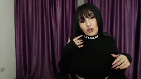 Snapshot of missdyaa chatting on 12-27-24, 10:26 Miss online show from 12-27-24, 10:26