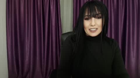 Snapshot of missdyaa chatting on 12-29-24, 12:20 Miss online show from 12-29-24, 12:20