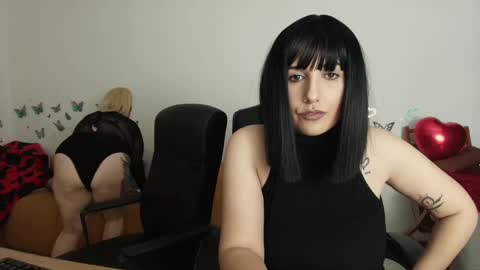 Snapshot of missdyaa chatting on 02-14-25, 09:32 Miss online show from 02-14-25, 09:32