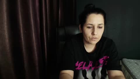 Snapshot of missdyaa chatting on 03-04-25, 07:43 Miss online show from 03-04-25, 07:43