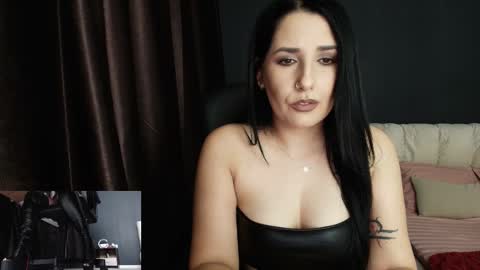 Snapshot of missdyaa chatting on 09-10-25, 10:21 Miss online show from 09-10-25, 10:21