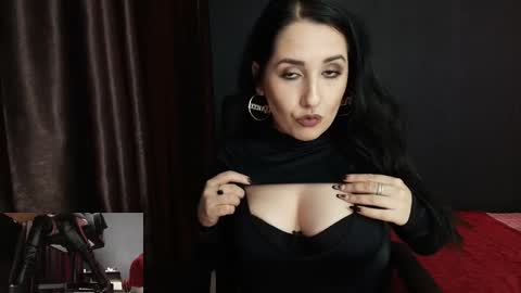 Snapshot of missdyaa chatting on 10-01-25, 10:38 Miss online show from 10-01-25, 10:38