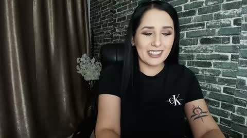 Snapshot of missdyaa chatting on 10-16-25, 11:06 Miss online show from 10-16-25, 11:06