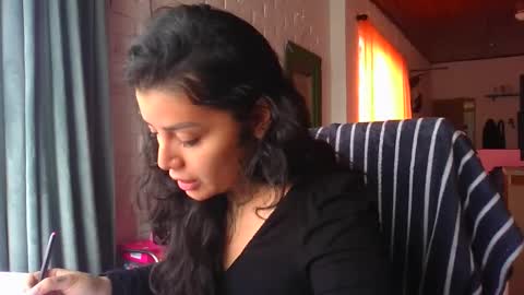 melodie  online show from 10-12-25, 04:06