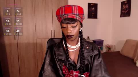 Emilie Diaz online show from 11-27-25, 11:07