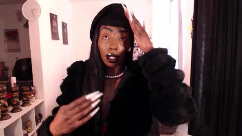 Emilie Diaz online show from 01-15-26, 02:32