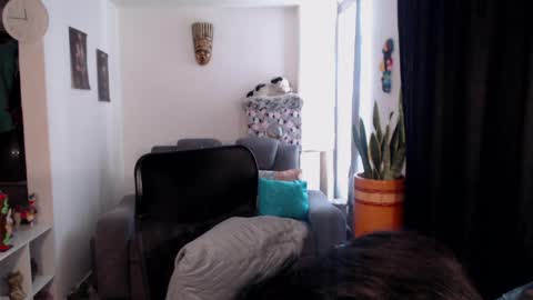 Emilie Diaz online show from 04-08-26, 05:13