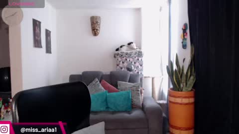 Snapshot of missemilie1 chatting on 05-06-26, 03:17 Emilie Diaz online show from 05-06-26, 03:17