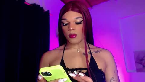 Snapshot of missfer_bigdick chatting on 03-05-26, 12:01 Fer online show from 03-05-26, 12:01