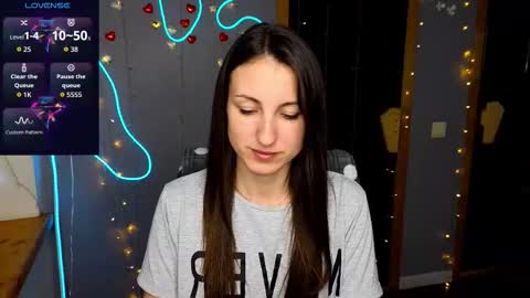 Snapshot of missis_sofiia chatting on 09-26-25, 11:58 Sofia online show from 09-26-25, 11:58