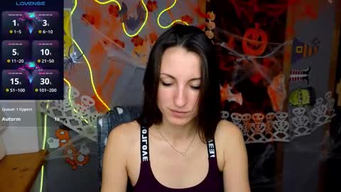 Snapshot of missis_sofiia chatting on 10-24-25, 12:01 Sofia online show from 10-24-25, 12:01