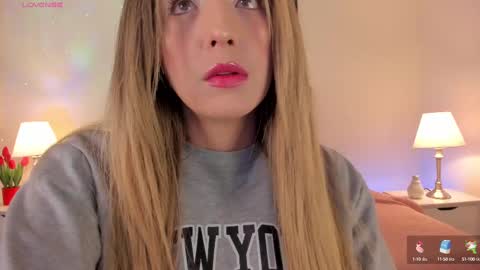 Snapshot of missisabella1 chatting on 10-02-25, 12:45 Bella Castillo online show from 10-02-25, 12:45