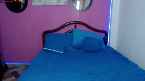 kassandra lazcano online show from 01-27-25, 12:12