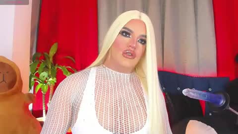 kassandra lazcano online show from 04-28-26, 01:37