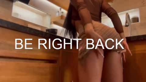 Ania online show from 02-27-25, 01:07