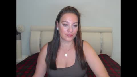 Khloe online show from 10-03-25, 01:24