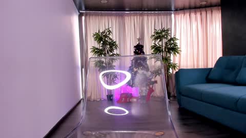 misskiarra online show from 01-04-25, 09:00