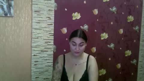 Snapshot of misskiss878 chatting on 12-10-24, 01:22 Lisa online show from 12-10-24, 01:22