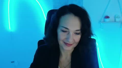 Snapshot of misskristyyy chatting on 10-19-25, 05:19 Christina online show from 10-19-25, 05:19