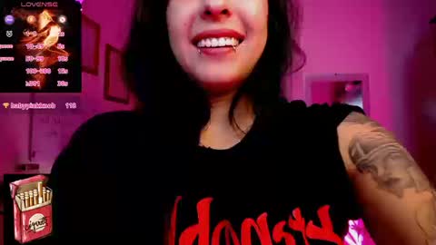 Snapshot of misslana_wn chatting on 09-19-25, 05:31 LanaLul  online show from 09-19-25, 05:31