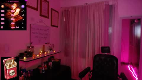 Snapshot of misslana_wn chatting on 10-05-25, 10:29 LanaLul  online show from 10-05-25, 10:29