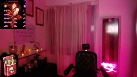 Snapshot of misslana_wn chatting on 10-11-25, 02:22 LanaLul  online show from 10-11-25, 02:22