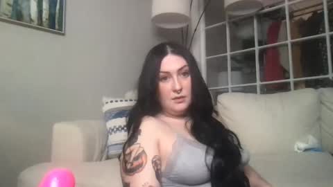 misslexanicole online show from 01-11-25, 03:02