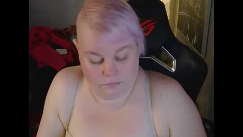 Snapshot of misslj90 chatting on 05-04-26, 05:53 misslj90 online show from 05-04-26, 05:53