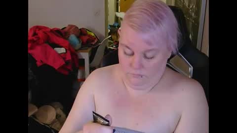 Snapshot of misslj90 chatting on 05-05-26, 07:05 misslj90 online show from 05-05-26, 07:05