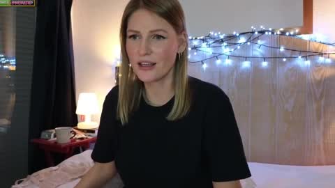 Misslucci online show from 12-20-24, 05:08