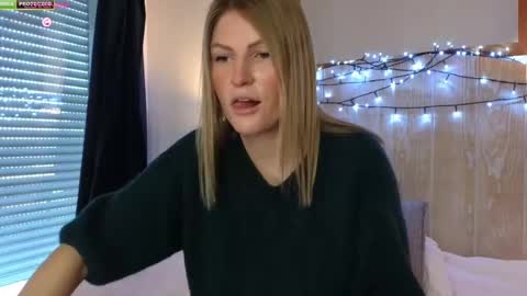 Misslucci online show from 12-27-24, 08:56