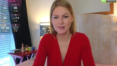 Misslucci online show from 09-26-25, 07:45