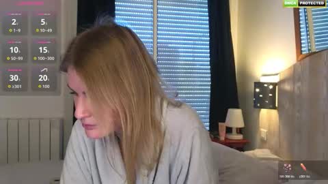 Misslucci online show from 11-19-25, 09:42