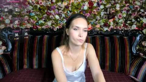 Snapshot of missluu chatting on 10-05-25, 12:47 missluu online show from 10-05-25, 12:47