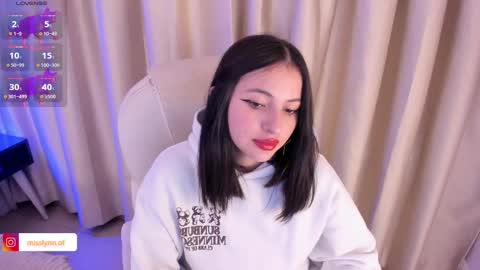 i am lyn online show from 11-18-25, 02:17