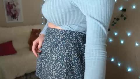 Snapshot of missmelons_ chatting on 12-05-24, 01:49 Li online show from 12-05-24, 01:49