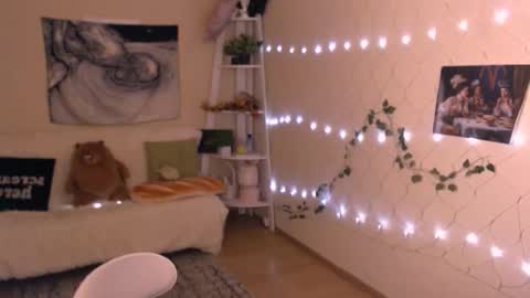 Snapshot of missmelons_ chatting on 12-05-25, 03:09 Li online show from 12-05-25, 03:09