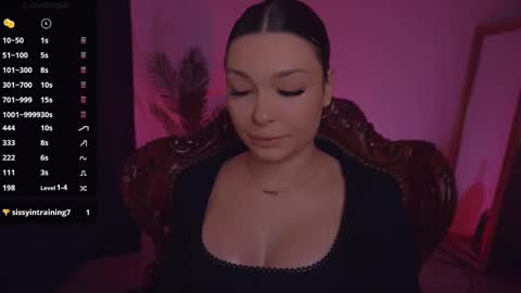 Snapshot of missmerciless chatting on 02-16-25, 06:43 LUXXANDRA online show from 02-16-25, 06:43
