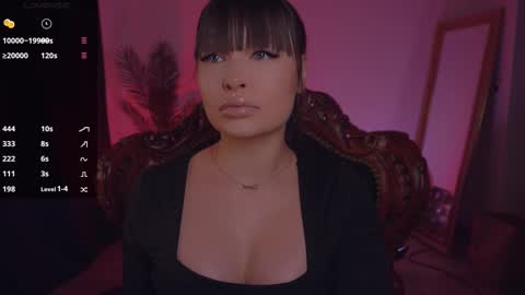 Snapshot of missmerciless chatting on 02-22-25, 05:34 LUXXANDRA online show from 02-22-25, 05:34