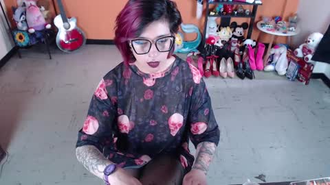 Miss Mia online show from 01-13-25, 07:21